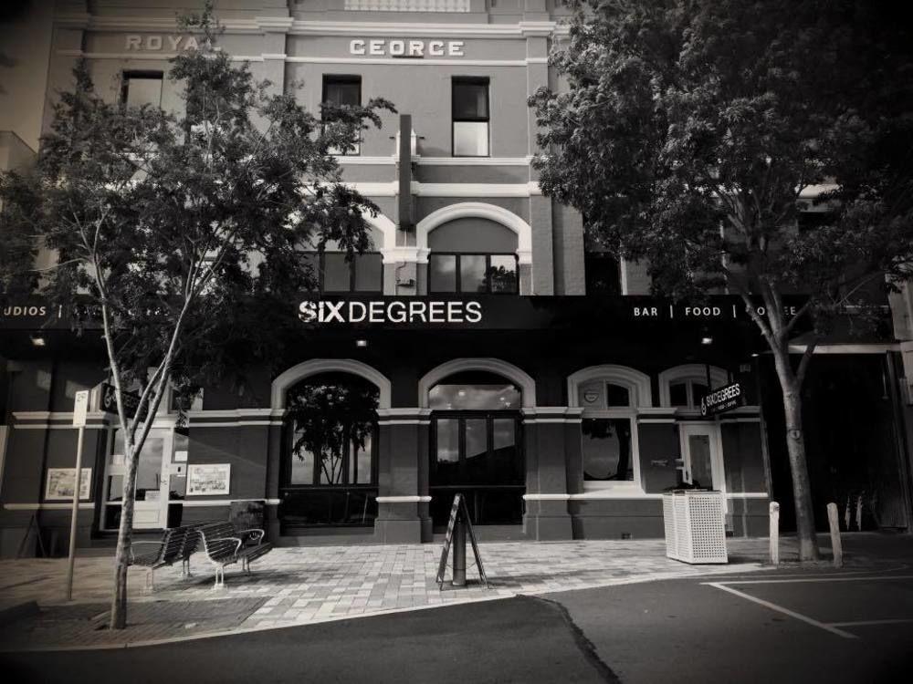 Six Degrees Boutique Hotel Albany Exterior photo